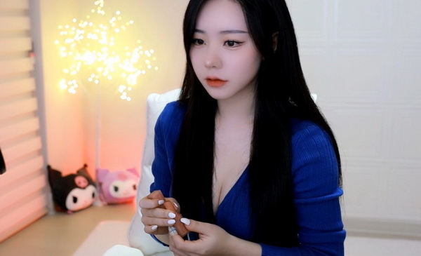 Zoom人与Zoom巨大