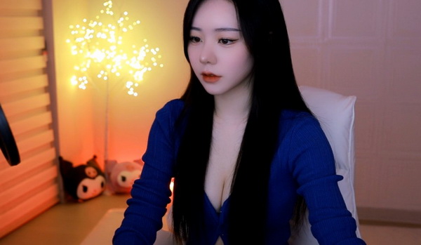 锕锵锵锵铜铜铜铜好大漫画